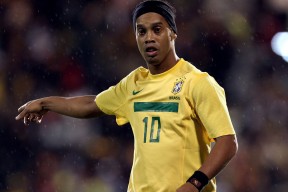 开云体育下载-步行者对阵辽宁队，武切维奇发挥堪称完美，诠释现代篮球中锋新定义