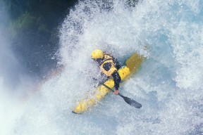 开云体育-深圳队最后时刻击败马刺，字母哥关键时刻站出来