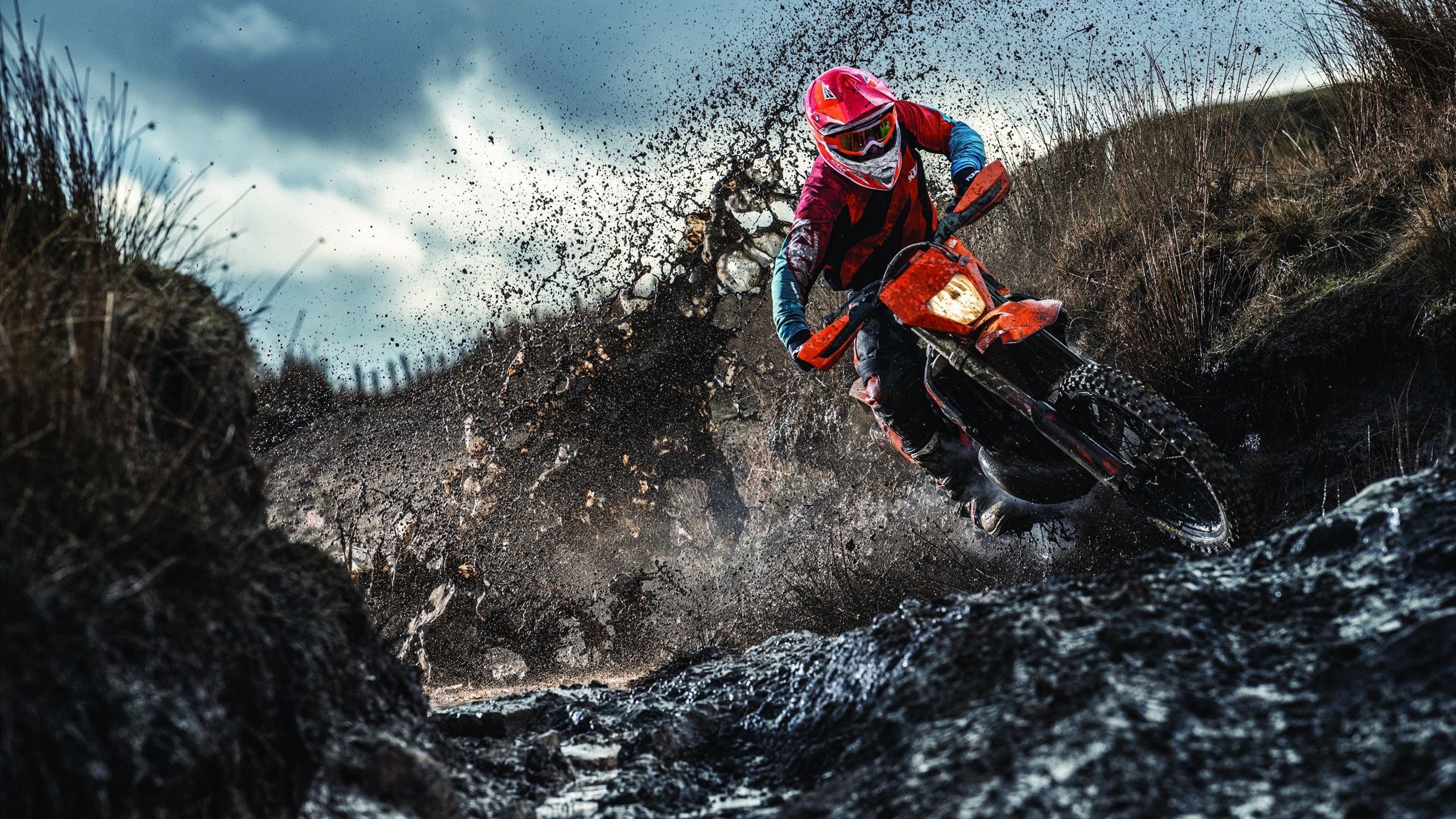 卡瓦哈尔爆发!土耳其新星闪耀,欧协联决赛掀翻紫百合