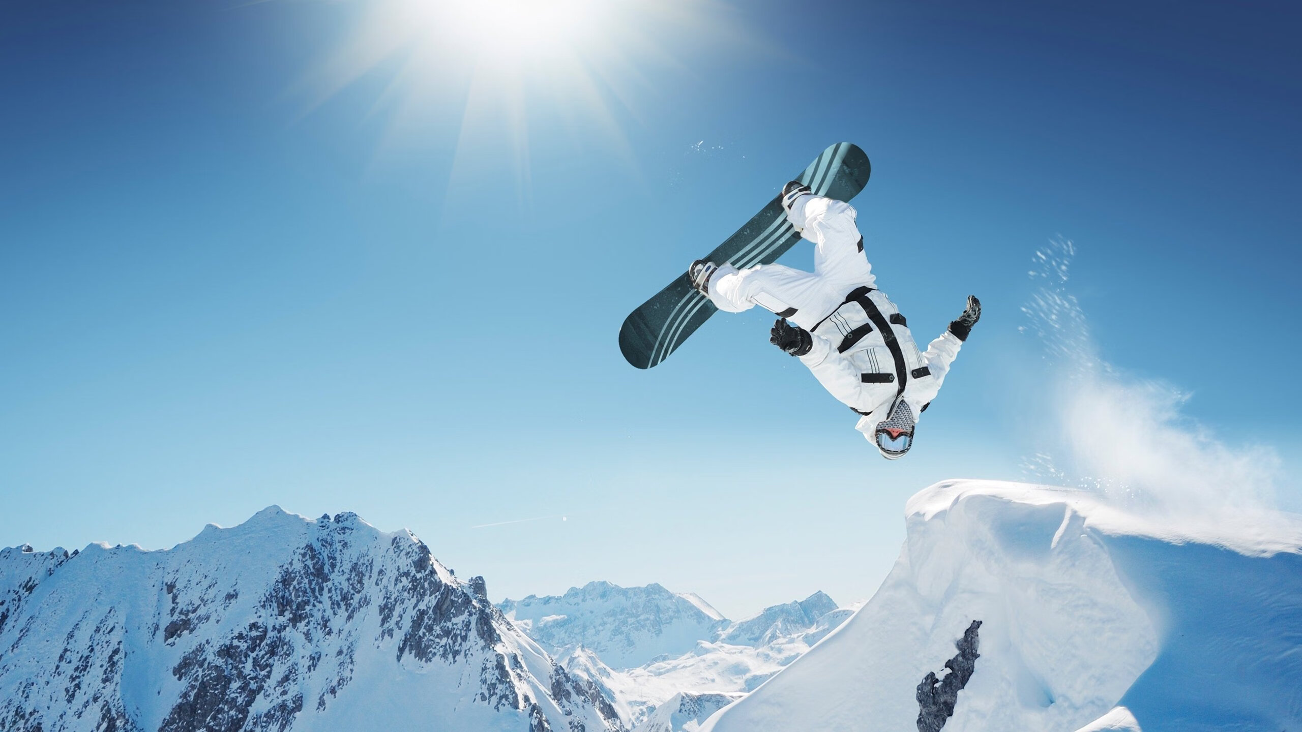 橙衣军团轰然倒塌,莱奥一己之力改写剧本,奥地利狂胜背后的战术革命